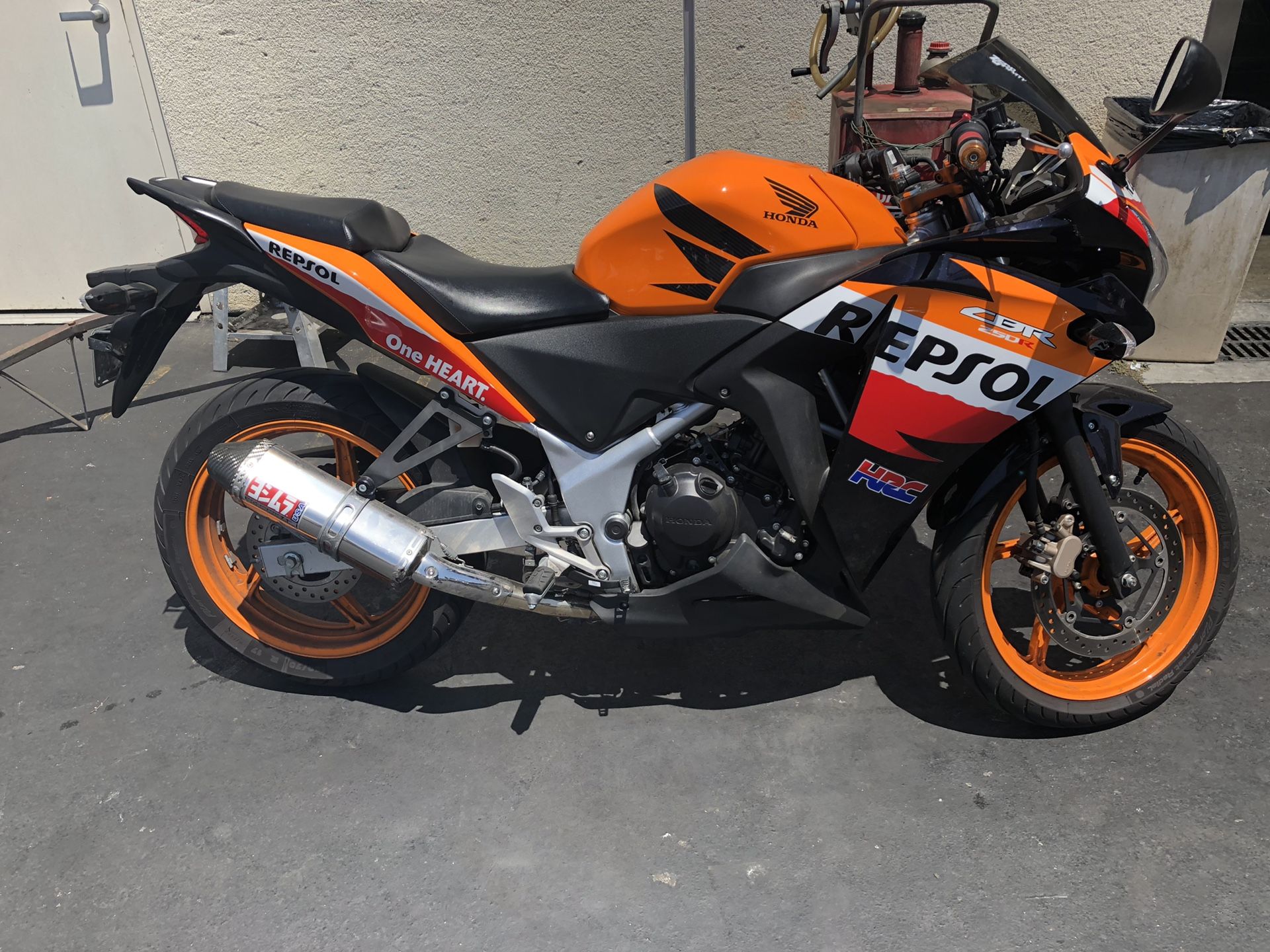 Honda CBR 250R Repsol Edition for Sale in Westminster CA OfferUp