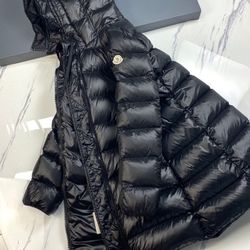 Moncler Puffer Jacket Women’s 