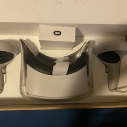 Brand New Vr Head Set Quest 2 