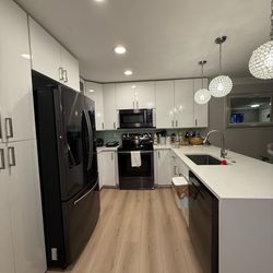 Samsung French 3 doors Refrigerator Black Stainless steel ice maker flex zone very good condition