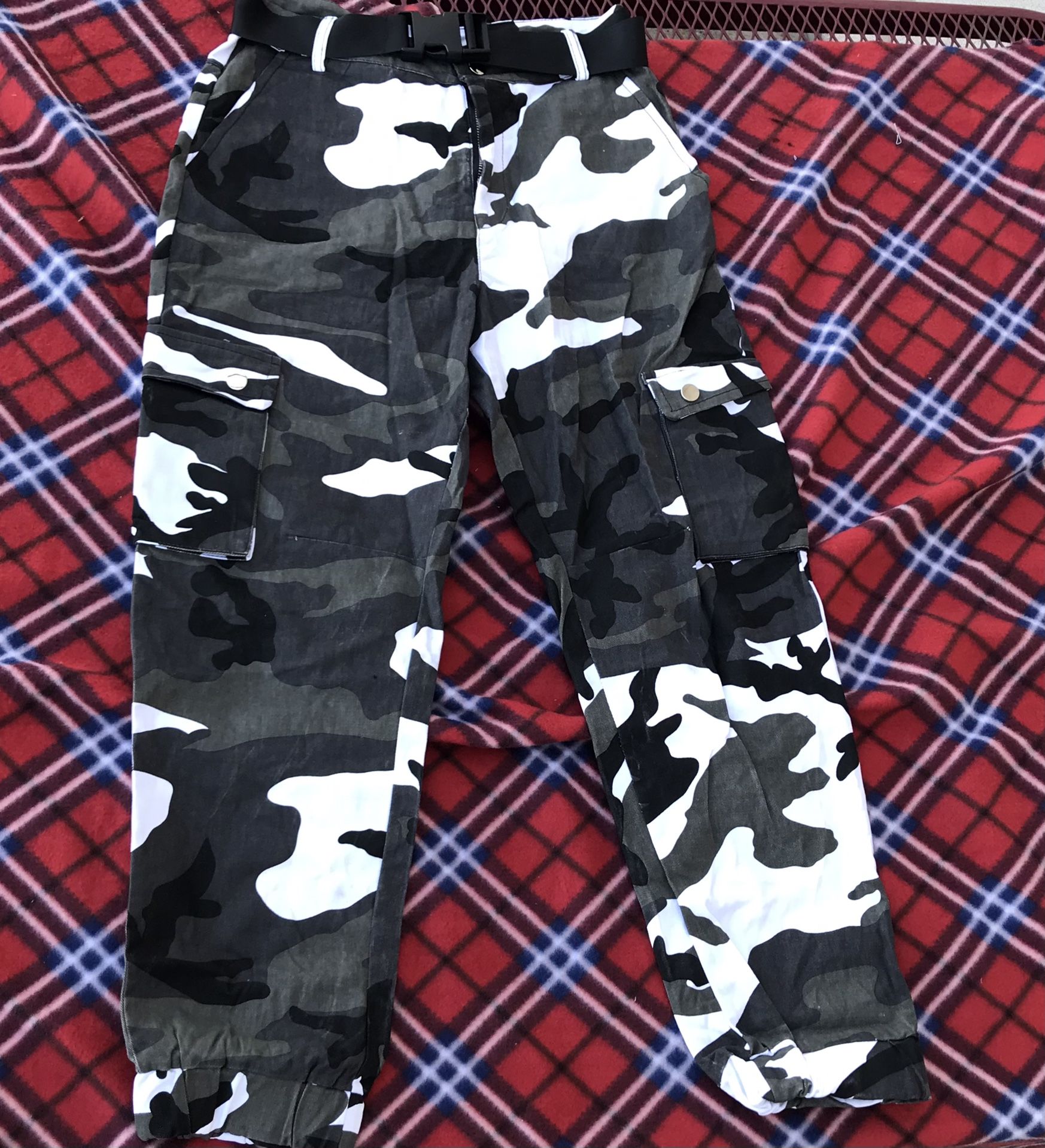 Camo Capri Pants