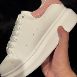 Women’s Alexander Mcqueens