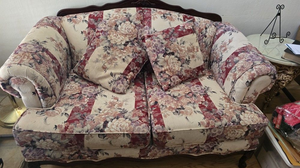 Sofa & Loveseat