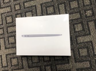 Brandnew MacBook Air 13” Early 2020 (i7 16GB RAM)