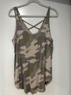 NWT Hollister Camo Print Tank Top with Criss-Cross Back sz L