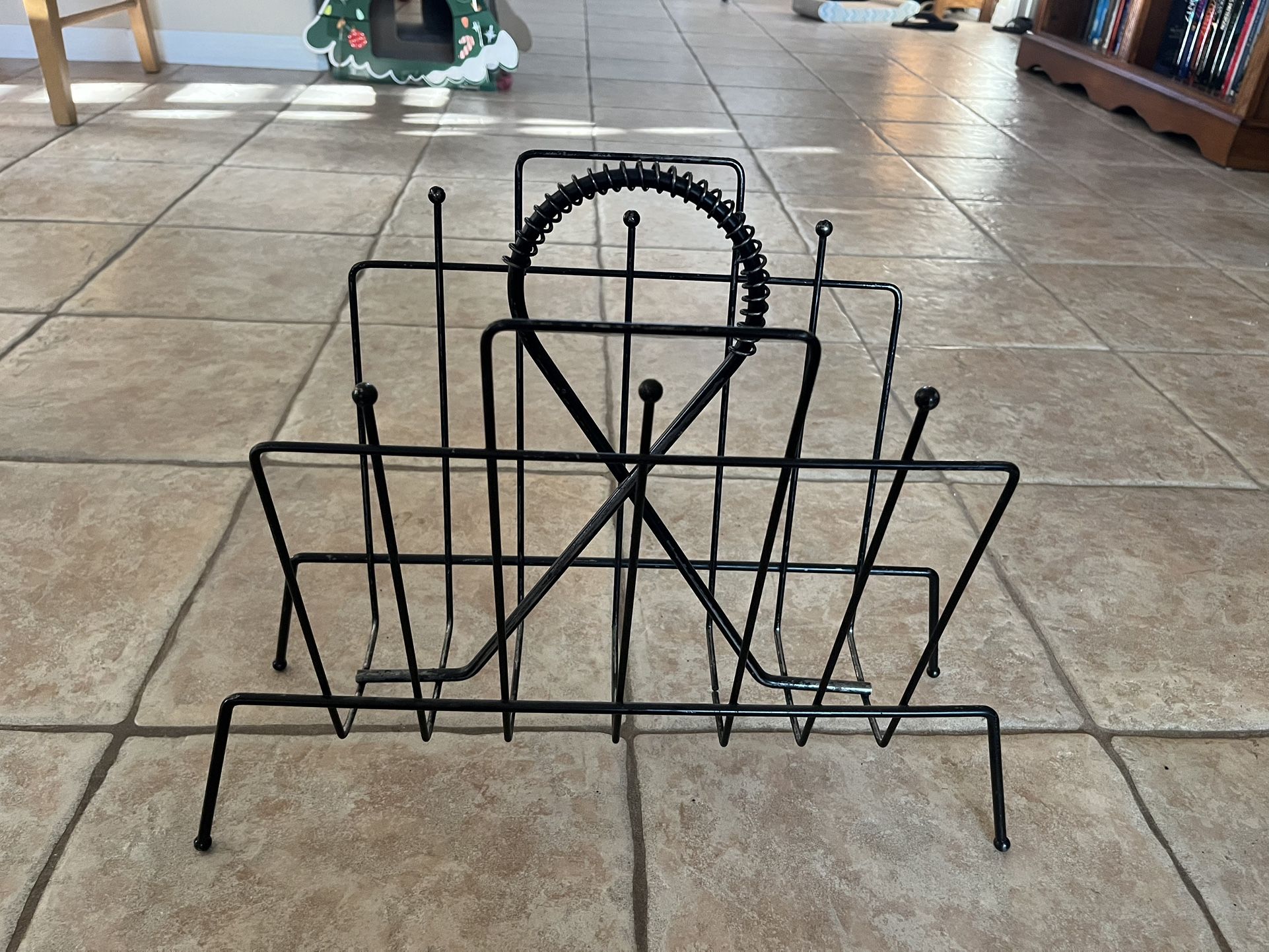 Metal Magazine/Album/Files Floor Rack