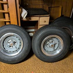 Set Of Four factory GMC rally wheels 235/75/15 Tires WITH  GMC Rally 15-in Wheels