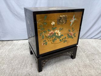 Vintage Floral Painted Chinoiserie Storage Chest