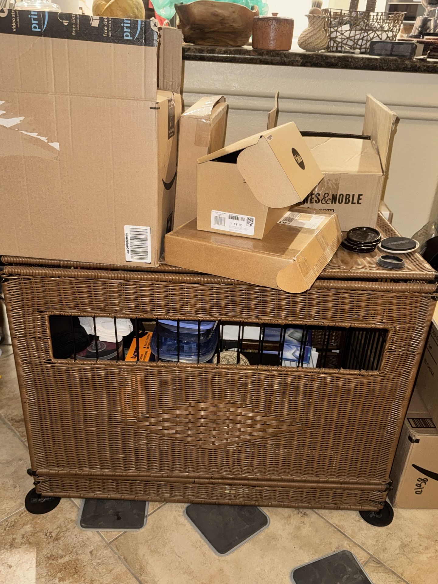 Good condition pre-owned large 36x27.5x24 Rattan dog crate brown , all items will be removed from inside