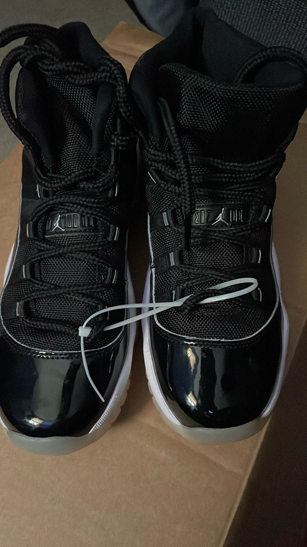 Jordan 11 7y Brand New !