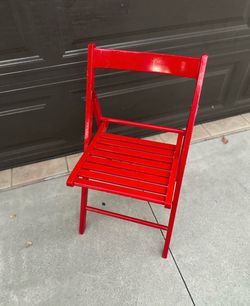 Vintage 1980s wooden folding chair