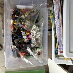 Lego mini figure LOT - Tons Of Figures
