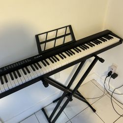 Digital Piano 88 Key Full Size With Built In Speakers  (Stand Included)