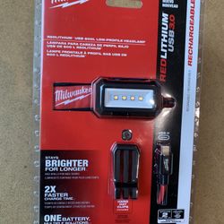 NEW Milwaukee Redlithium USB 600L Low Profile Headlamp