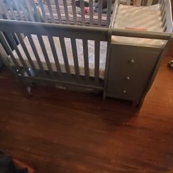 Baby Crib /  Cuna Para Bebe