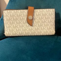 Michael Kors Wallets