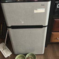 Working Mini Fridge 