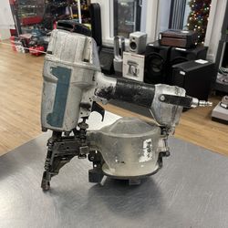 Makita Coil Nailer 203562