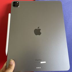 Apple IPad Pro 12.9” 6th Generation (M2 chip / Liquid XDR display/ 2022 ) 128GB with keyboard, pen & Accessories (1TB $1099) 