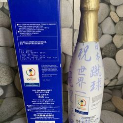 Official drink of 2002 FIFA World Cup Korea-Japan, original with box.
