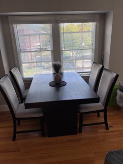 Dining room table