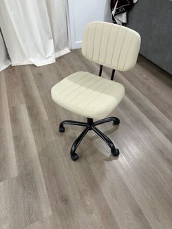 Brand new office chair