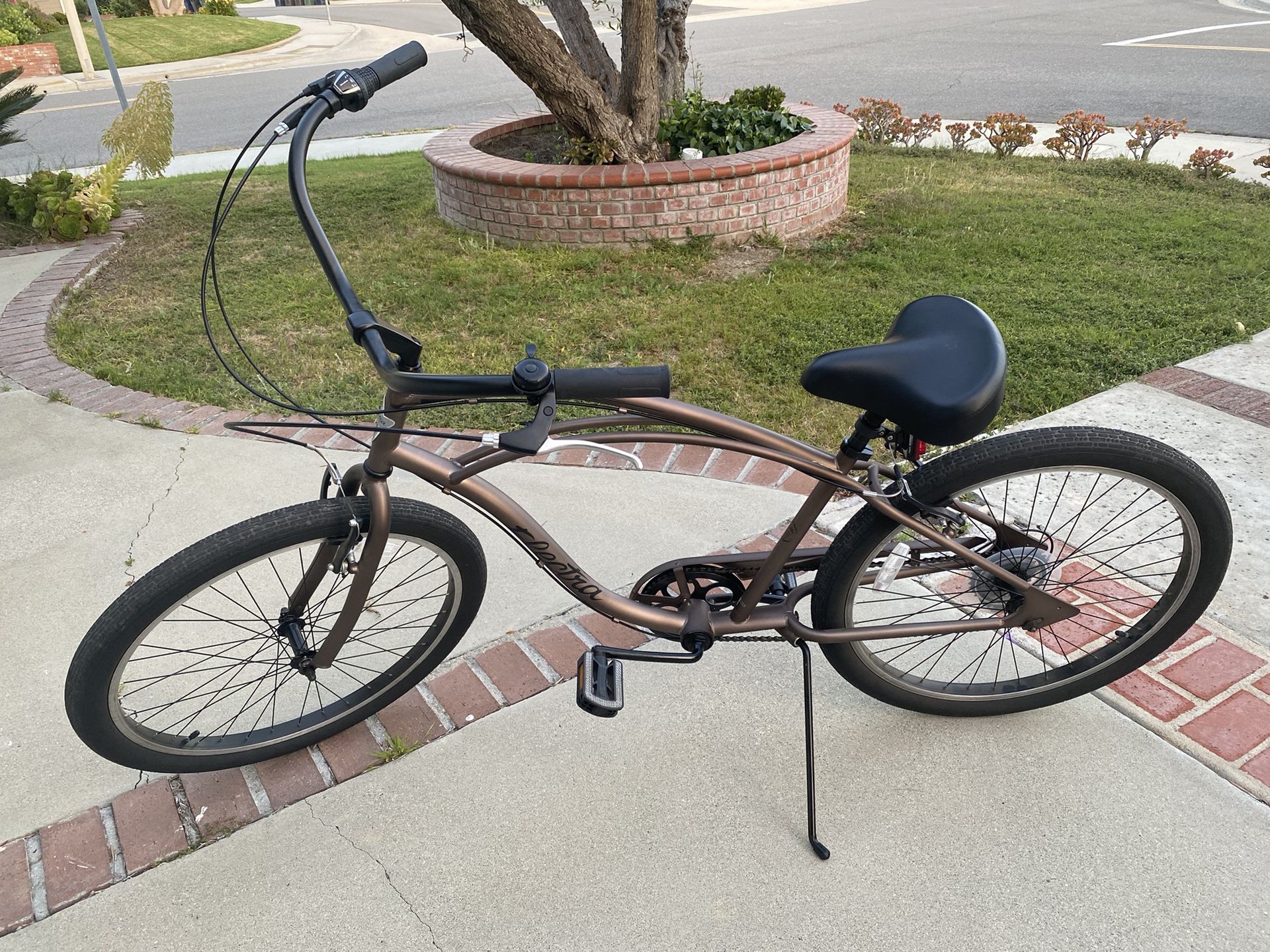 Beach Cruiser Electra Cruiser 7D Step Over Bike 26 inch tires