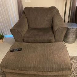 Oversize Chair And Ottoman