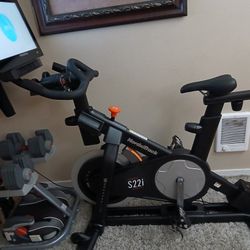NordicTrack Commercial S22i Studio Cycle Exercise Bike