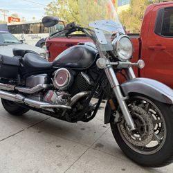 V-Star 1100 Yamaha 2007 38k Miles 