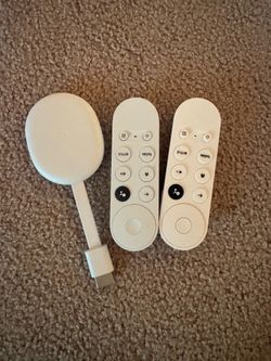 Google Chromecast with Google TV with 2 Remotes