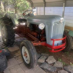 Ford 600 Tractor     Trade For ??