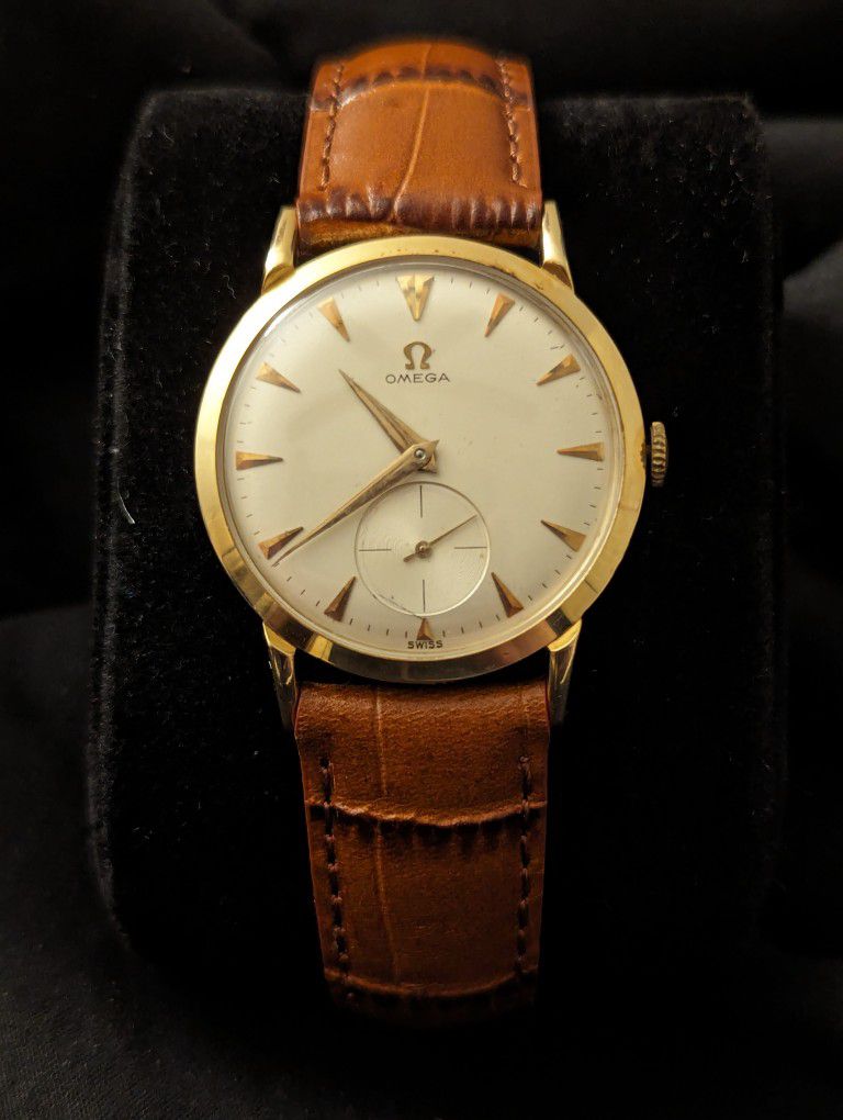 RARE Omega Vintage 18K Rose Gold Watch Small Seconds 