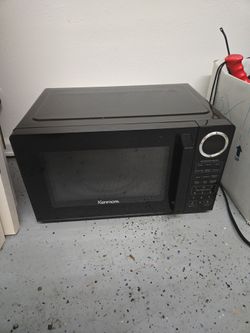 Kenmore Black Countertop Microwave