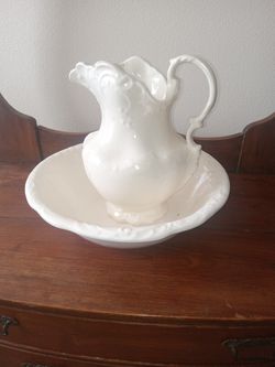 Ceramic Wash pitcher and bowl.
