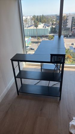 Computer desk carbon fiber like new