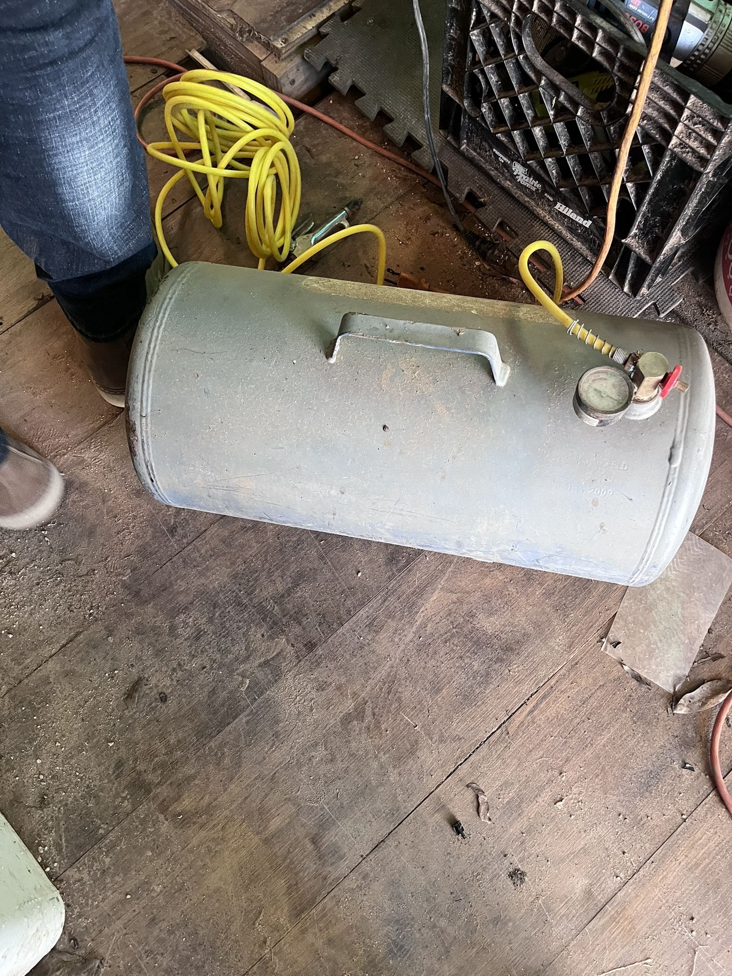1 1/2 Gallon Air Tank