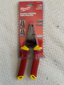 Milwaukee 1000V Insulated 10-20 AWG Wire Stripper and Cutter