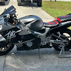 2005 Suzuki GSX1300R Hayabusa