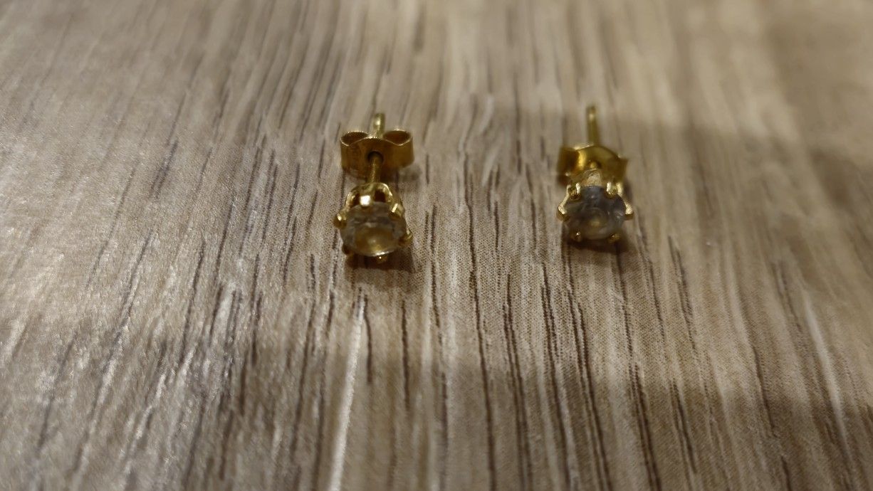 Earings