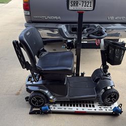 Mobility Scooter - Pride REVO 2.0 4 wheel with Lift