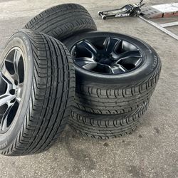 SET OF 139.7 MM. 6 5.5 FITS FORD  CHEVY   GMC AND RAM 1500 