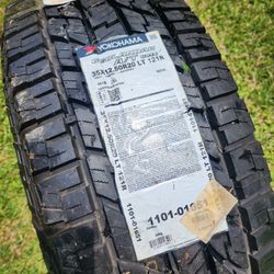 Yokohoma Geolander 35 X 12.5 X 20