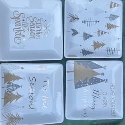 Festive charm collection 4  plate Christmas set