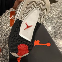 Jordan 4 Retro White Cement