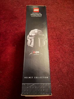 LEGO Star Wars The Mandalorian Helmet Collection