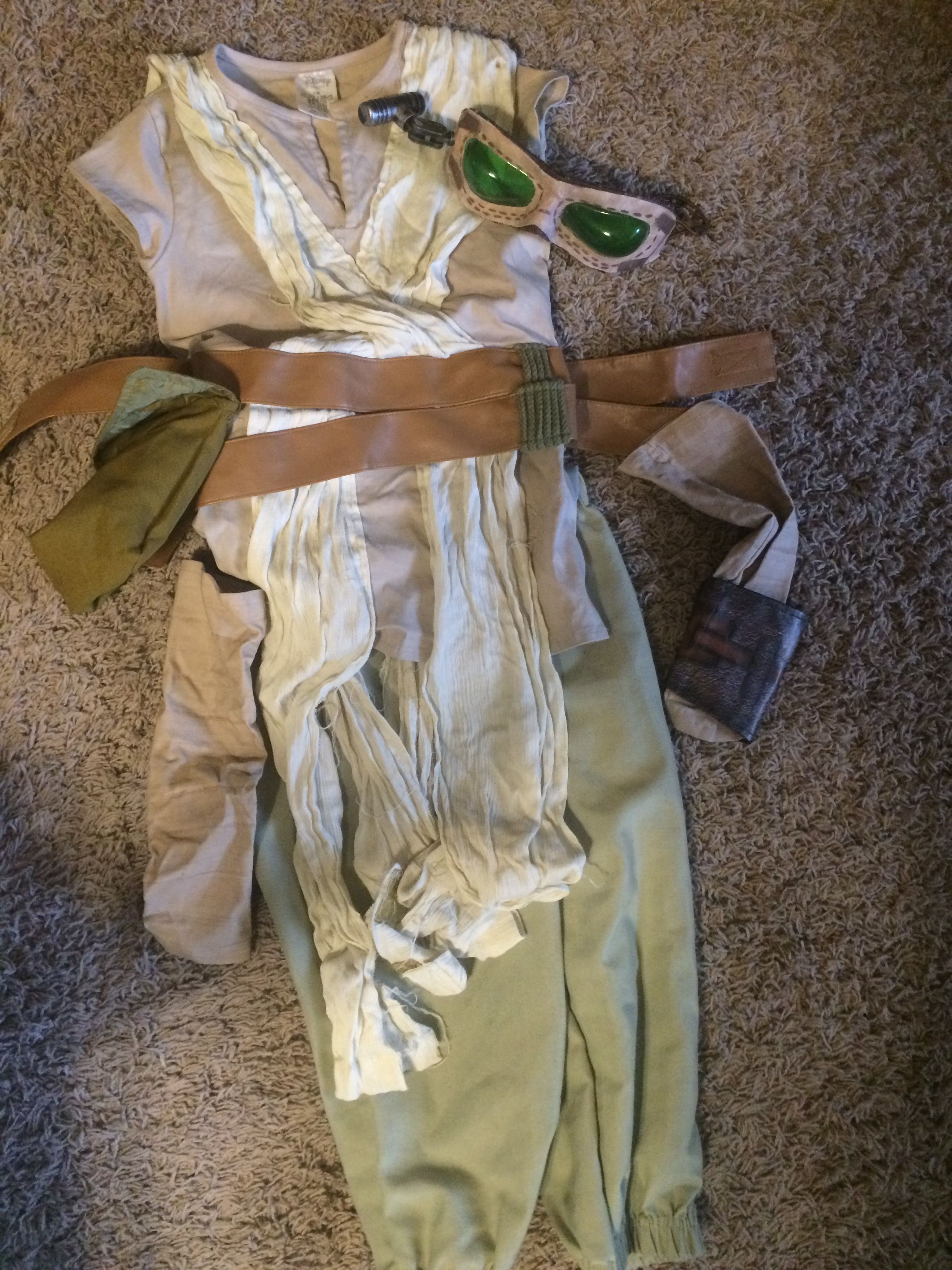 Disney Store Rey costume 7/8