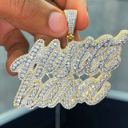 Hustle Hard Pendant 