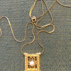 25 Inch 14kt Gold Chain With Antique Pearl Pendant 