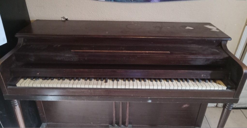 Free Piano